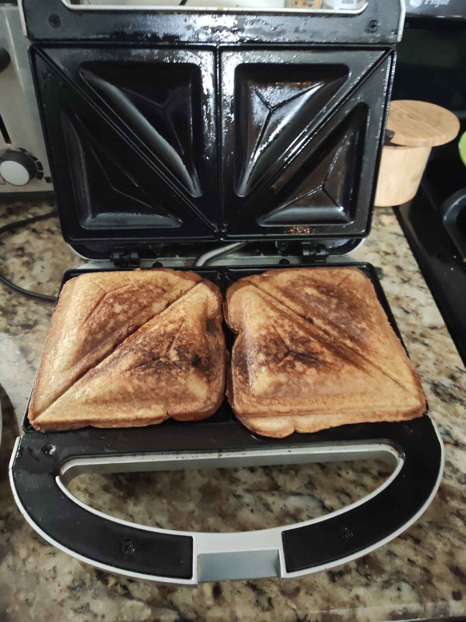 Sandwich press